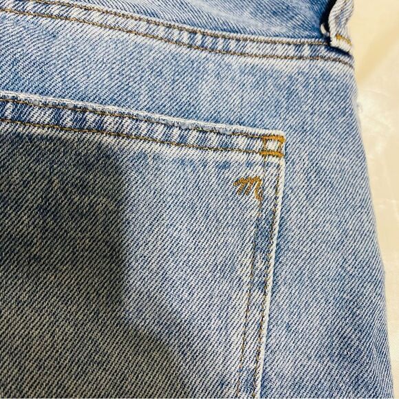 Madewell Women's Relaxed Mid-Length Denim Shorts Blue Size 32 Distressed - Picture 8 of 9